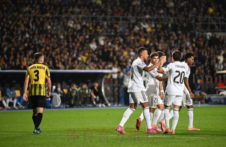 即将复出! 皇马中卫参加部分合练 有望本轮出战 即将复出! 皇马中卫参加部分合练 有望本轮出战